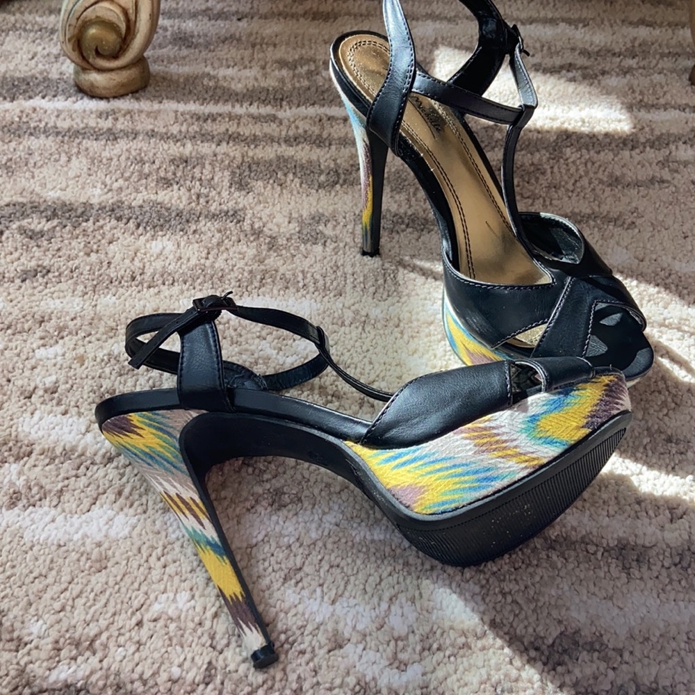 Anne Michelle 5 inch heel leather top & multicolor heel/ platform - size 9